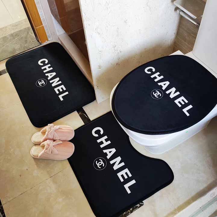 Chanel ロゴ付き