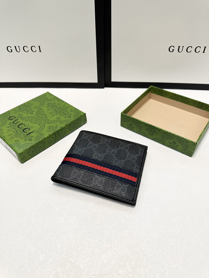 GUCCI、男性、短財布、二つ折り、PVC、レザー、シンプル、大人、ファッション、必須アイテム