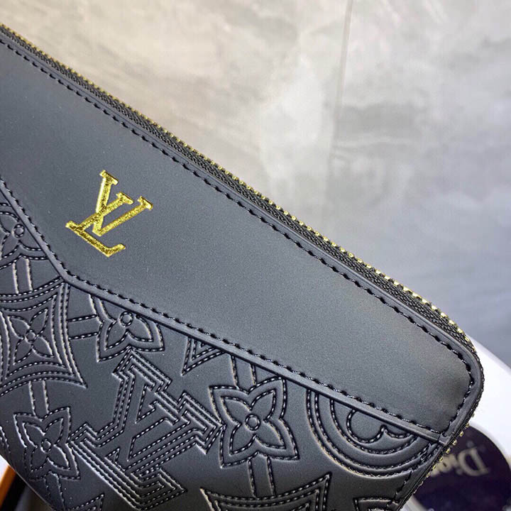 LV、牛革エンボス、ルイ・ヴィトン、百年の伝統、クラシックモデル、3つの仕切り、多カードスロット、現金収納、消費カード、領収書、ジッパー開閉、手持ち快適、単独使用、大型バッグ、贈り物